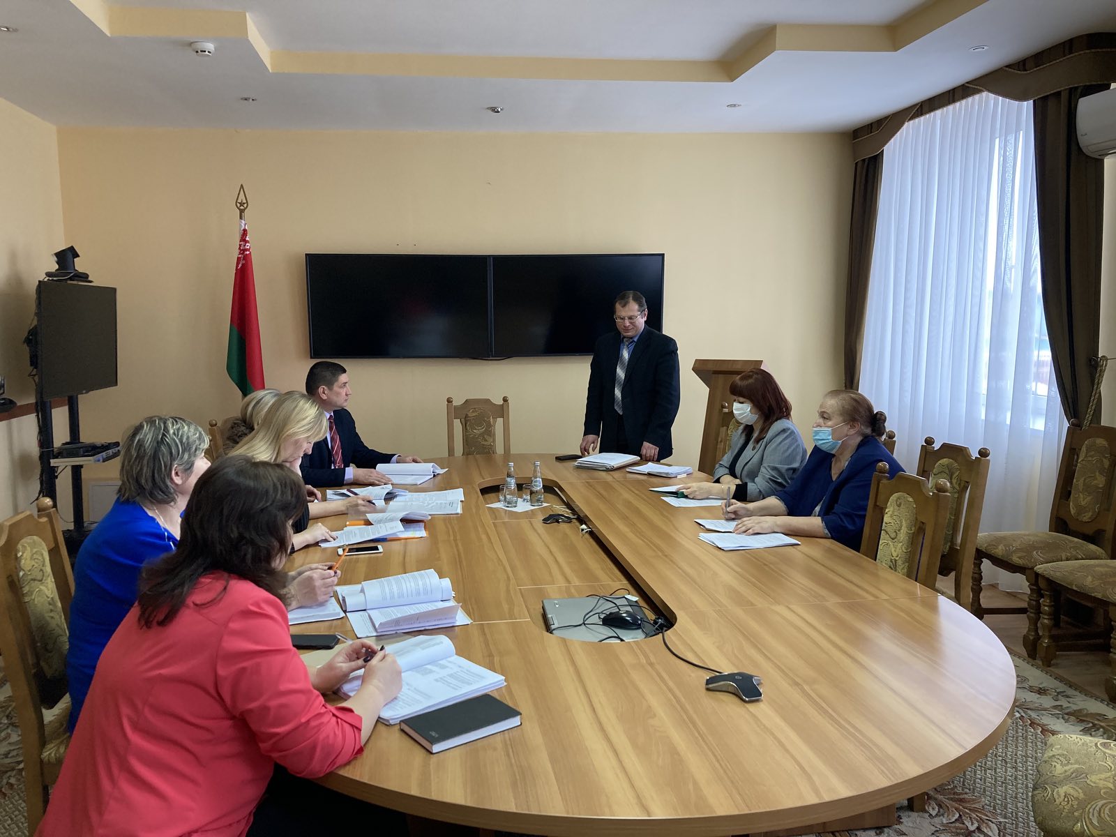 Круглый стол